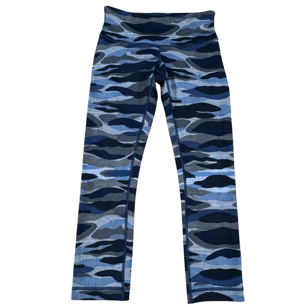 Lululemon Wunder‎ Under Crop Leggings Blue Grey Camo Size 4 Yoga Pants